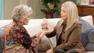 Days of our Lives' Julie and Jennifer catch up | Image: JPI